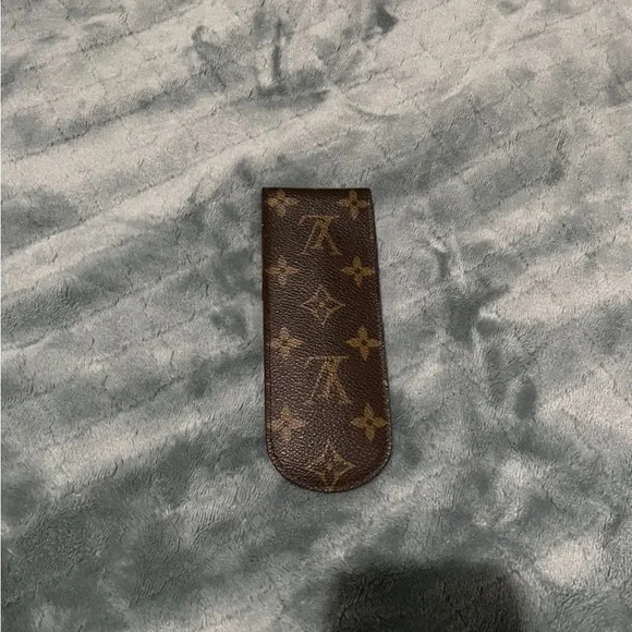 Louis Vuitton Monogram reading glasses / pen holder - Picture 2 of 4
